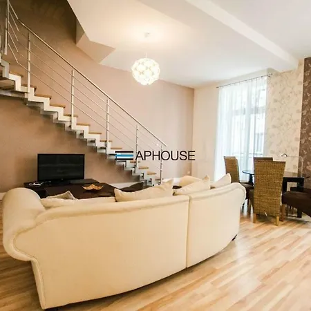 Bright And Spacious Apartman Krakkó